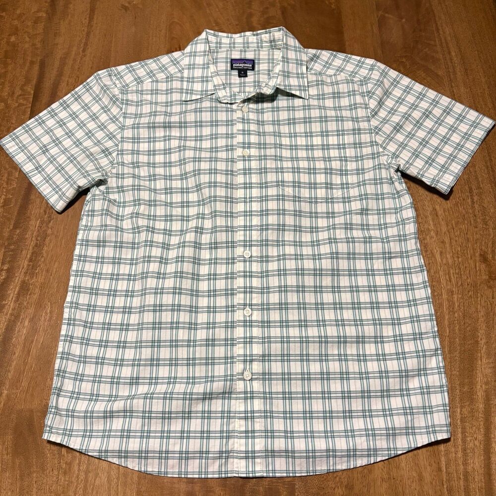 Patagonia Button Front Shirt Men’s Medium / M Green Plaid Organic Cotton Blend